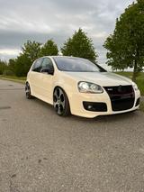 Volkswagen Golf V gti Edition 30 - Volkswagen Golf: GTI Edition 30