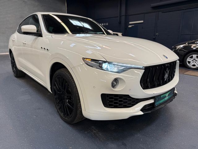 Maserati Levante Diesel 4x4 Panorama Kamera Luftfahrwerk