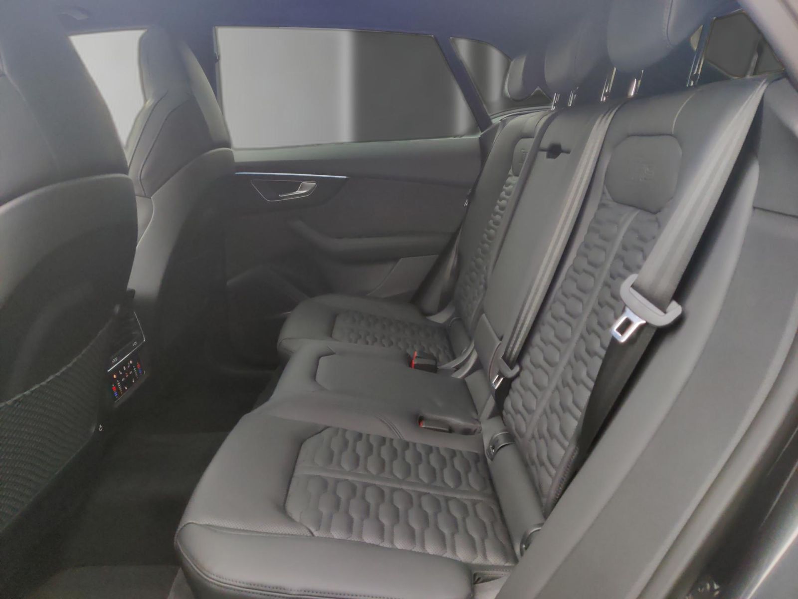 Audi RSQ8 - Bild 23