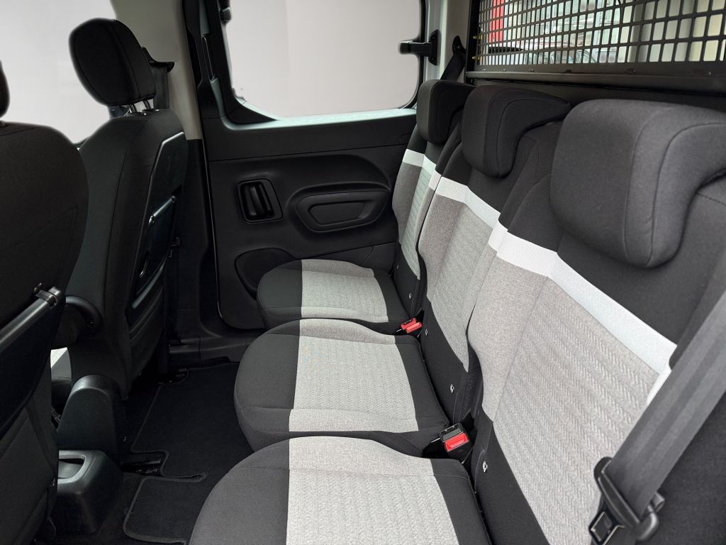 Fahrzeugabbildung Citroën Berlingo MPV M PureTech 110 FEEL