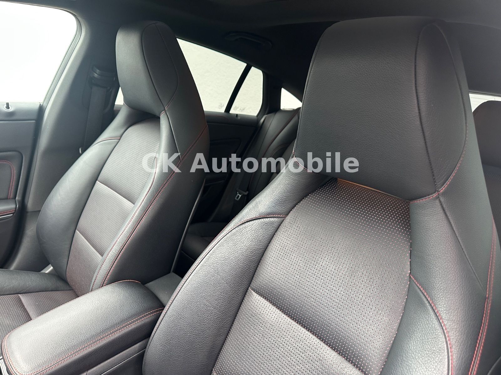 Fahrzeugabbildung Mercedes-Benz CLA 220 CDI Shooting Brake/4Matic/AMG-Line/LED