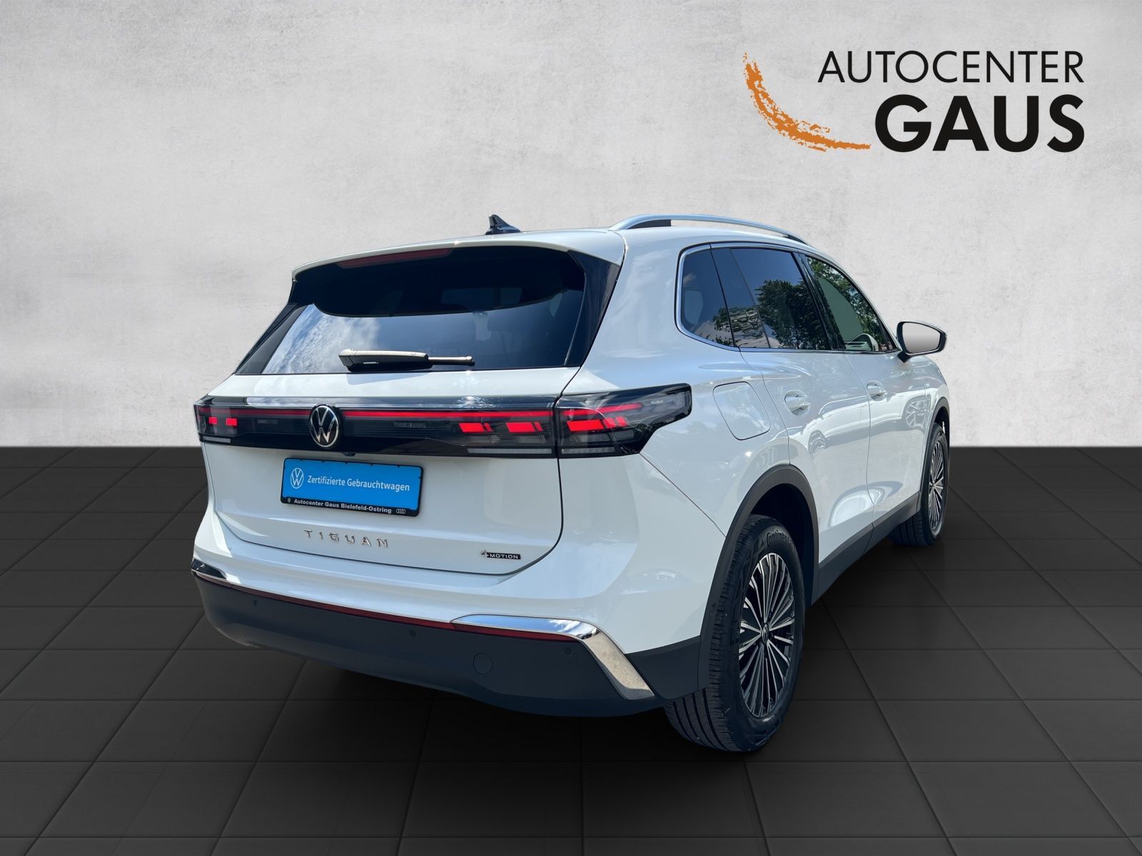 Tiguan Elegance 2.0 TDI DSG 4M Navi*ACC*Standhzg