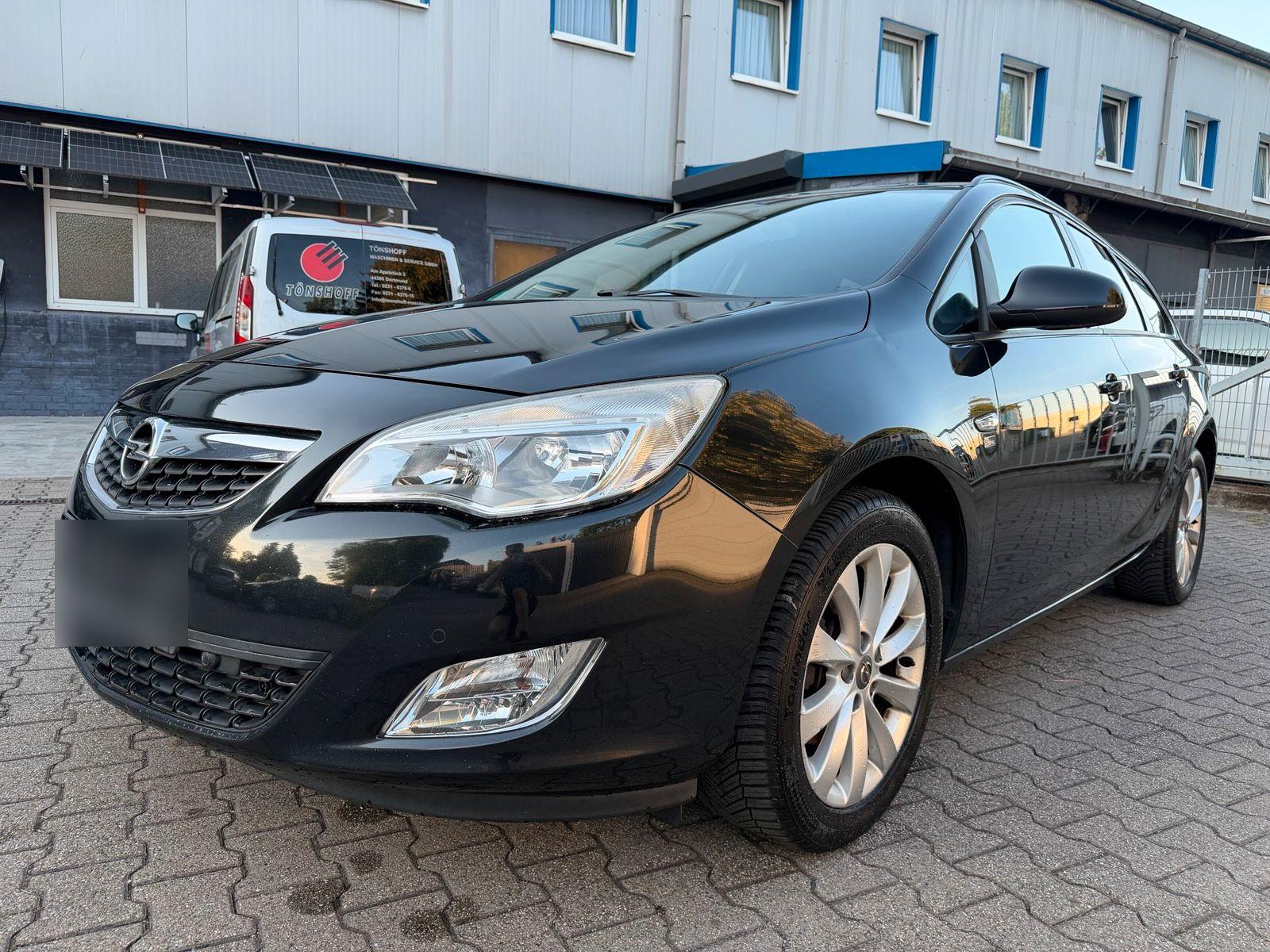 Opel Astra, 2012
