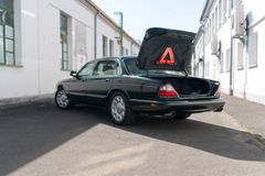 Fahrzeugabbildung Jaguar Daimler 4.0 Super V8 *LWB / Sherwood / MwSt.*