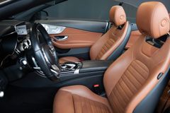 MERCEDES-BENZ C 300 AMG Cabrio Night*Multibeam*Memory*Air*19"