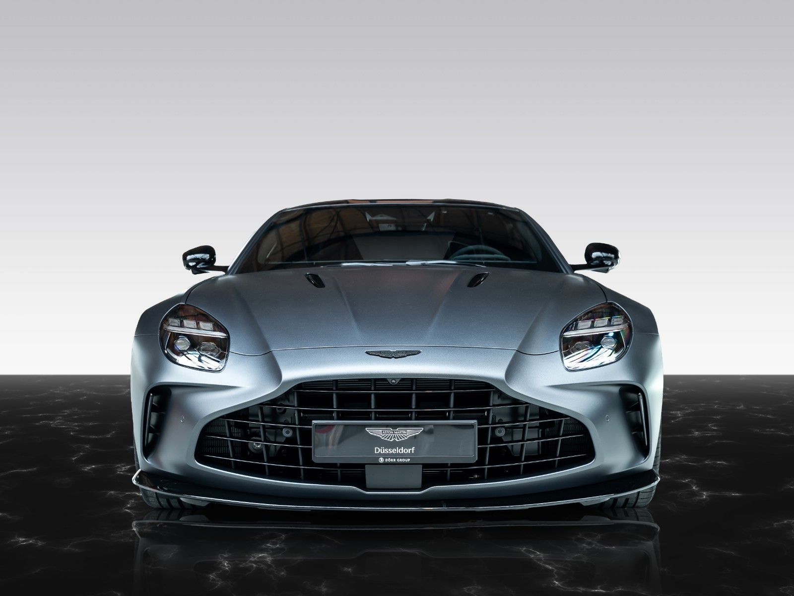 Aston Martin Vantage S | Q Paint | Satin | Carbon Interieur imagem 3