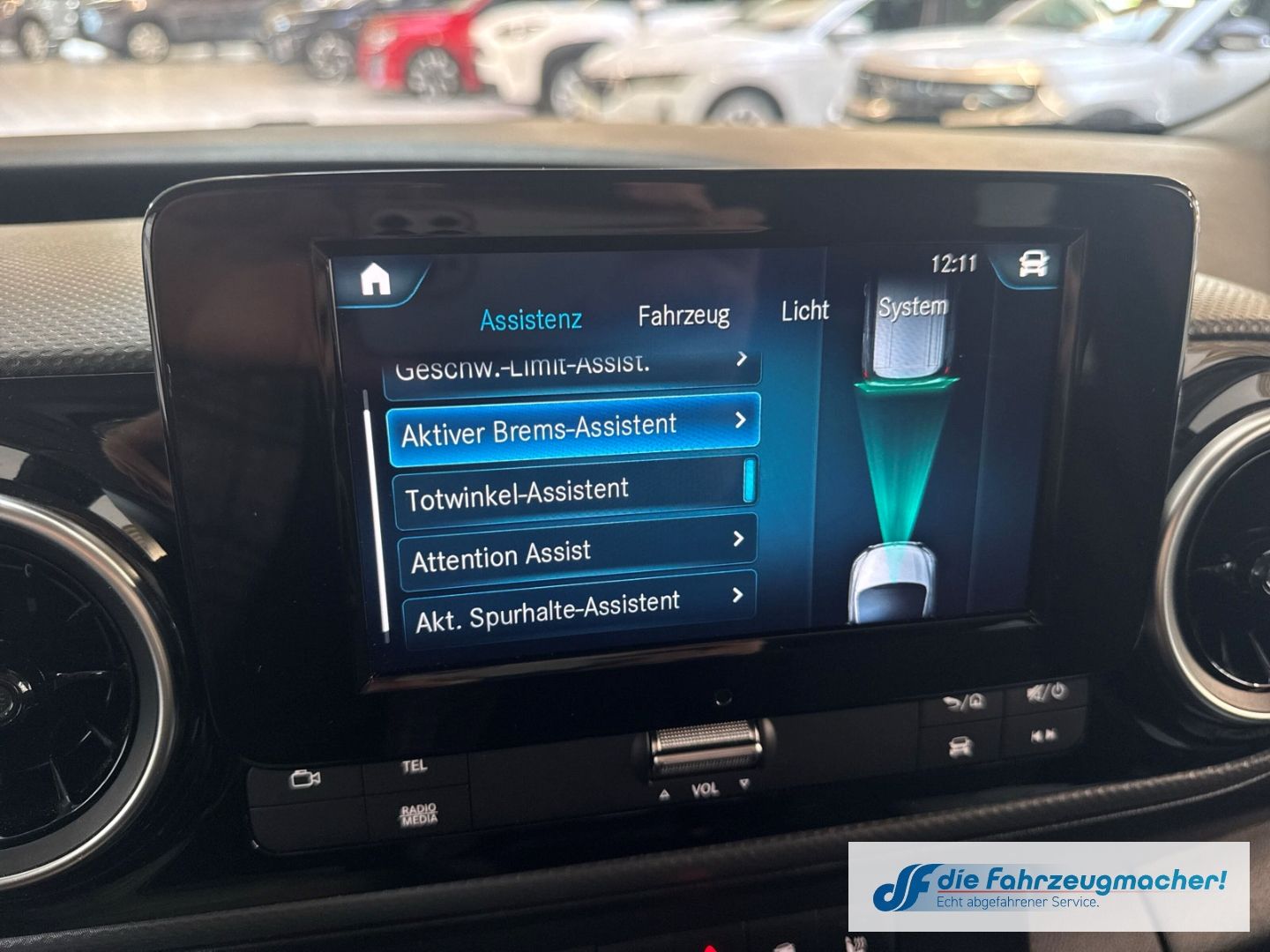 Fahrzeugabbildung Mercedes-Benz Citan Kombi 113 Tourer AHK DAB SHZ Totwi Spur.Ve