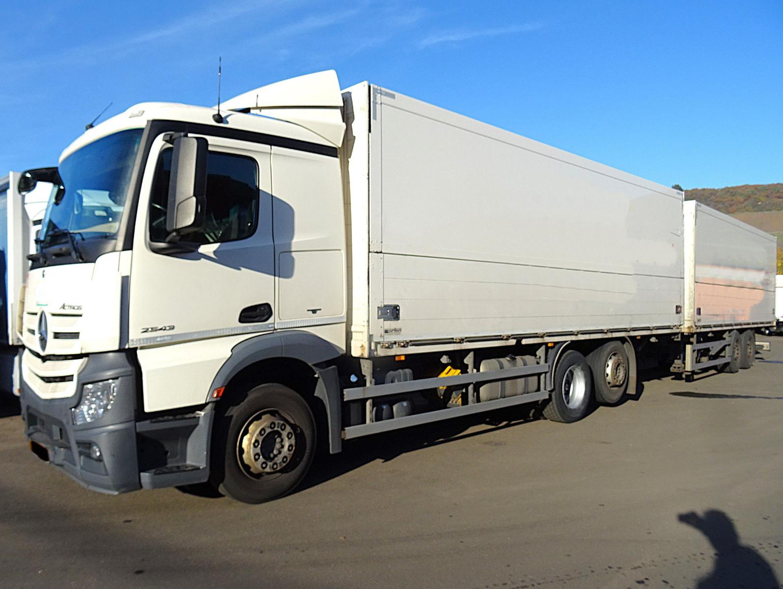 Mercedes-Benz 2543 Actros*2x 7,7 m Schwenkwand*kpl Zug*MSH*Ret
