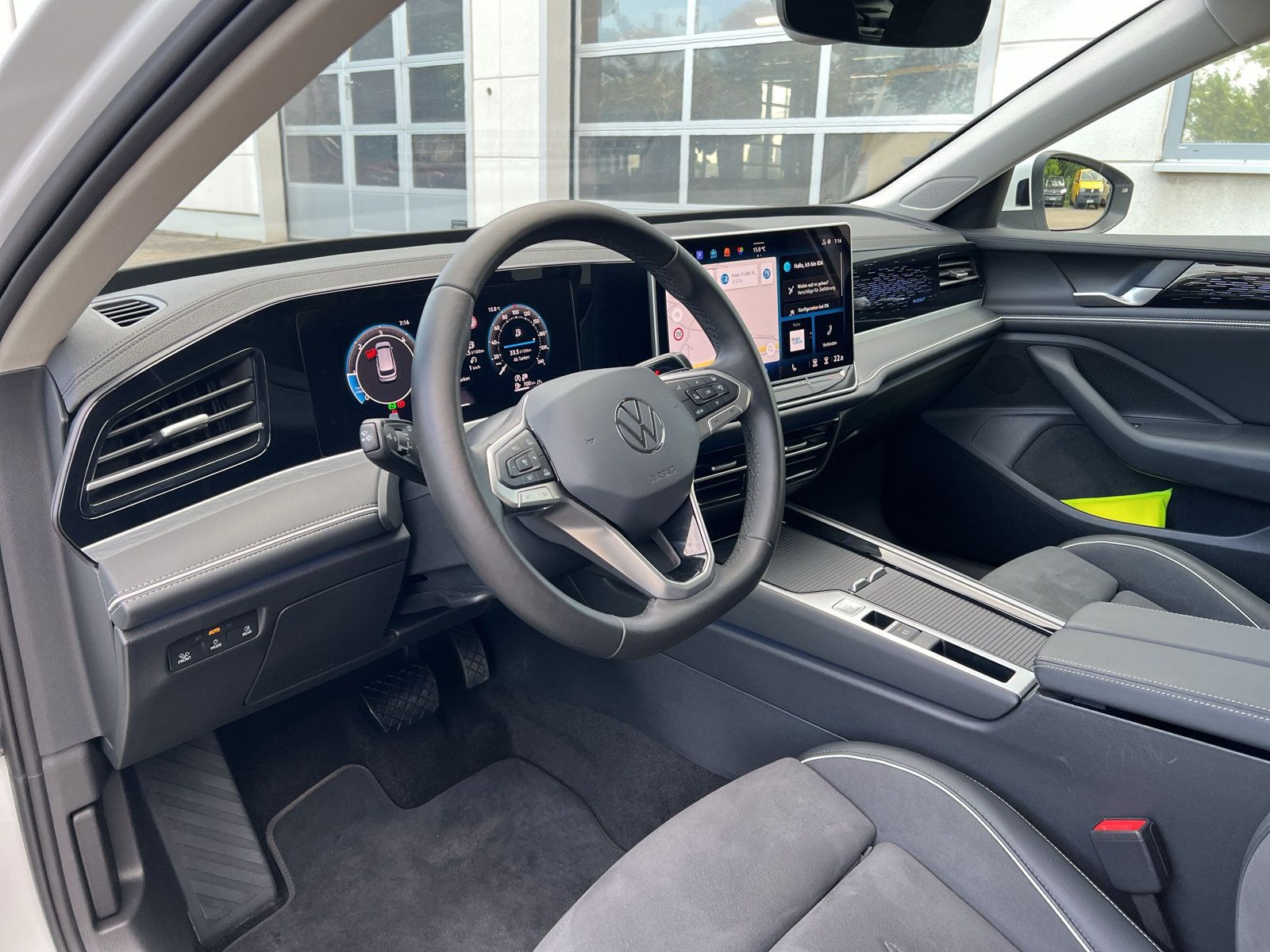 Volkswagen Passat Variant - Bild 11