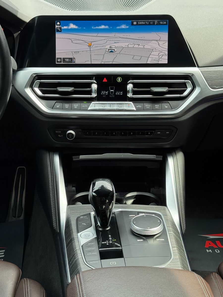 Fahrzeugabbildung BMW M440i xDrive Coupe Edelholz Laser Memory HuD H&K