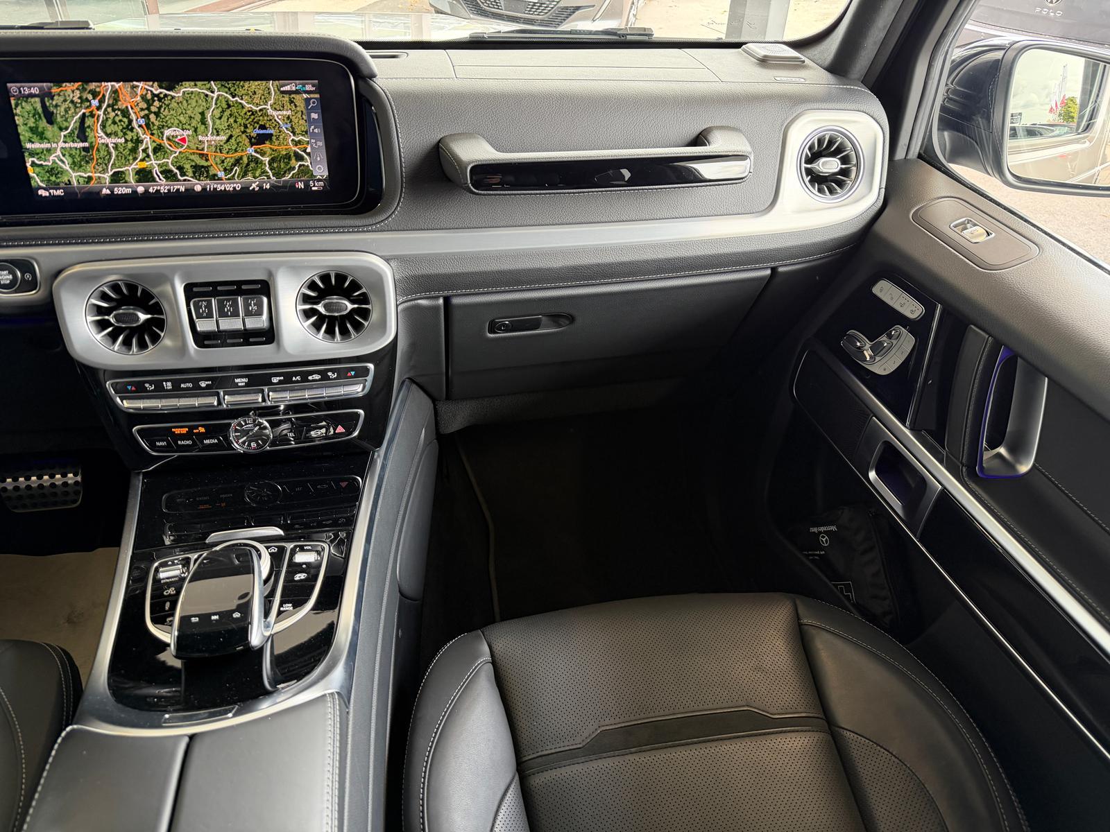 Mercedes-Benz G 63 AMG MOJAVESILBER NAVI AHK ACC NIGHT-PAKET