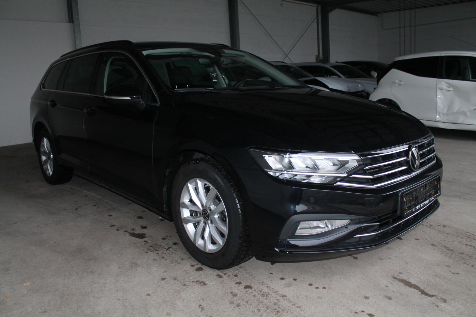 Volkswagen Passat 1.5 TSi Variant DSG Business LED