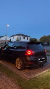 Volkswagen Golf V GTI mit R32 Umbau - Volkswagen Golf: GTI R32