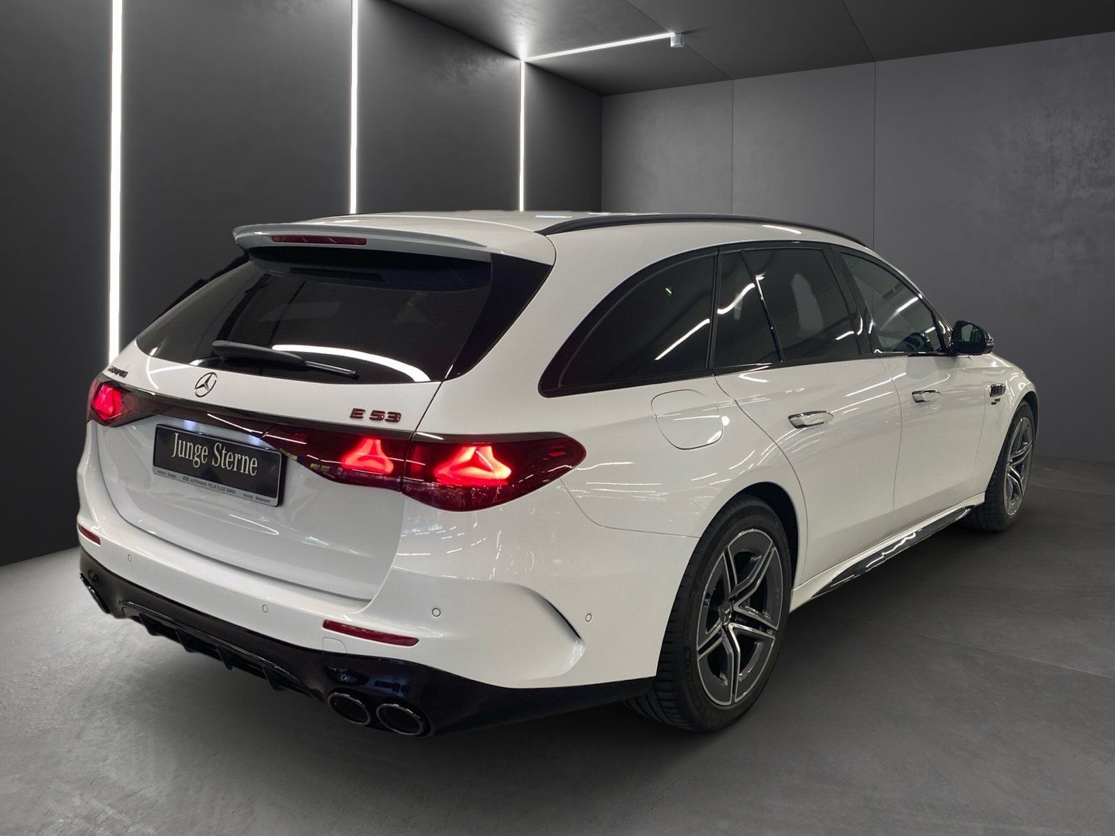 Fahrzeugabbildung Mercedes-Benz E 53 T AMG 4M+*Super*Burme*AHK*Distro*360*Night*