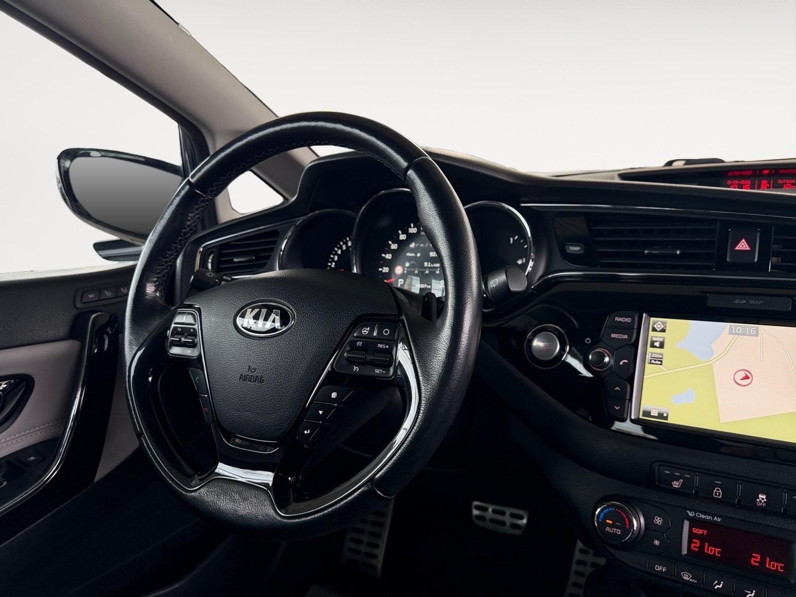 Kia cee'd 1.6 GDI Platinum Xenon Schiebed. Leder Kam