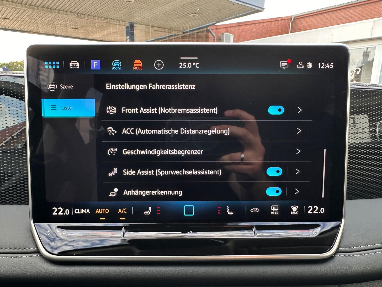 Fahrzeugabbildung Volkswagen Tiguan 1.5 eTSI Life DSG AHK/360°/APP/ACC/Keyles