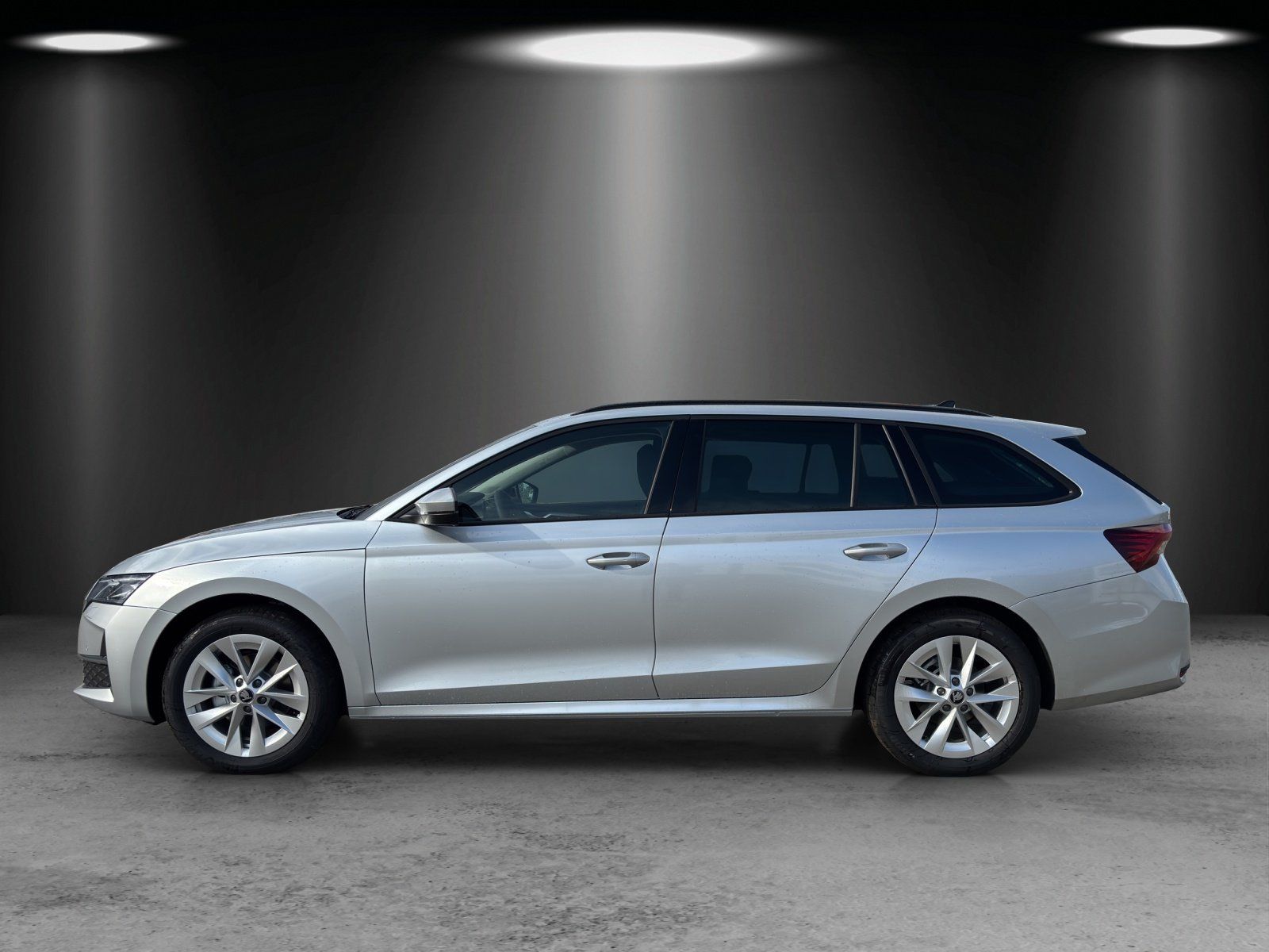 Fahrzeugabbildung SKODA Octavia Combi Selection 1,5 TSI mHEV 110 kW DSG