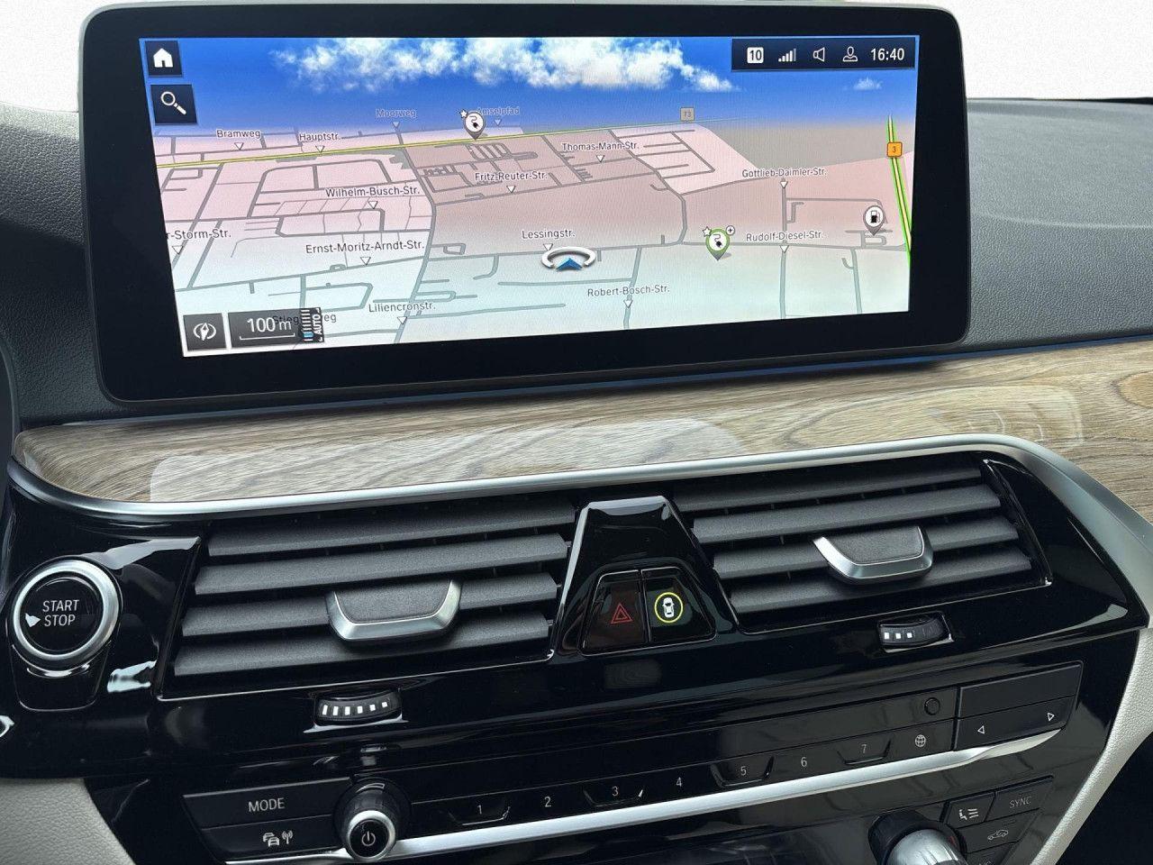 BMW 530e T M SPORT LivePr,FondEnt,Laser,AHK,Pano,H/K