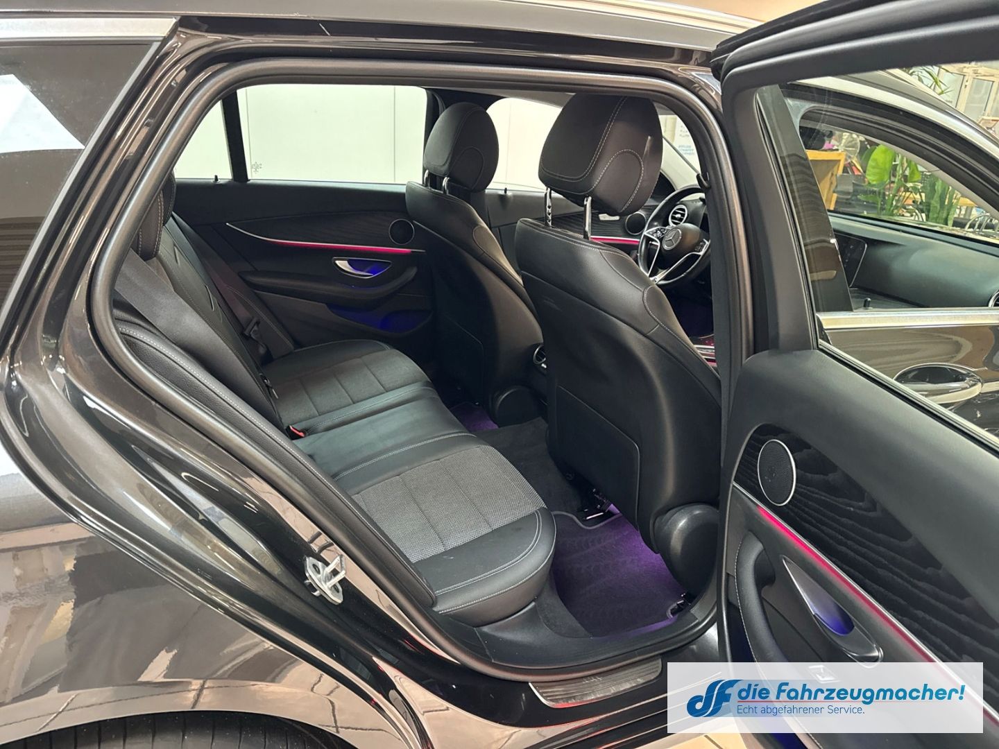Fahrzeugabbildung Mercedes-Benz E 300 300de HUD AHK-klappbar Digitales Cockpit L