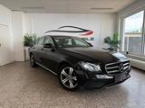 Mercedes-Benz E 200 Avantgarde Widescreen Kamera LED Ambiente - Mercedes-Benz E-Klasse Gebrauchtwagen in Hannover