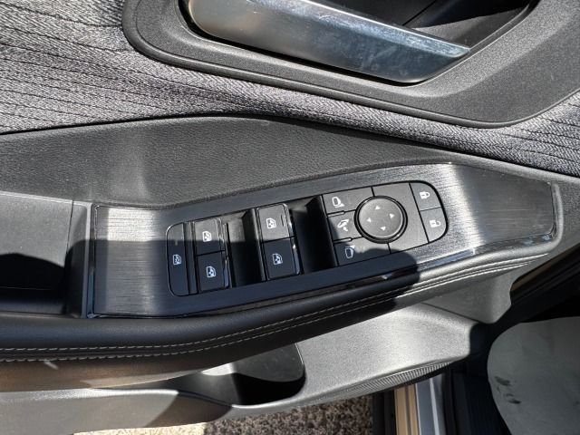 Fahrzeugabbildung Nissan X-Trail 1.5 VC-T N-Connecta Automatic WP*Allw.
