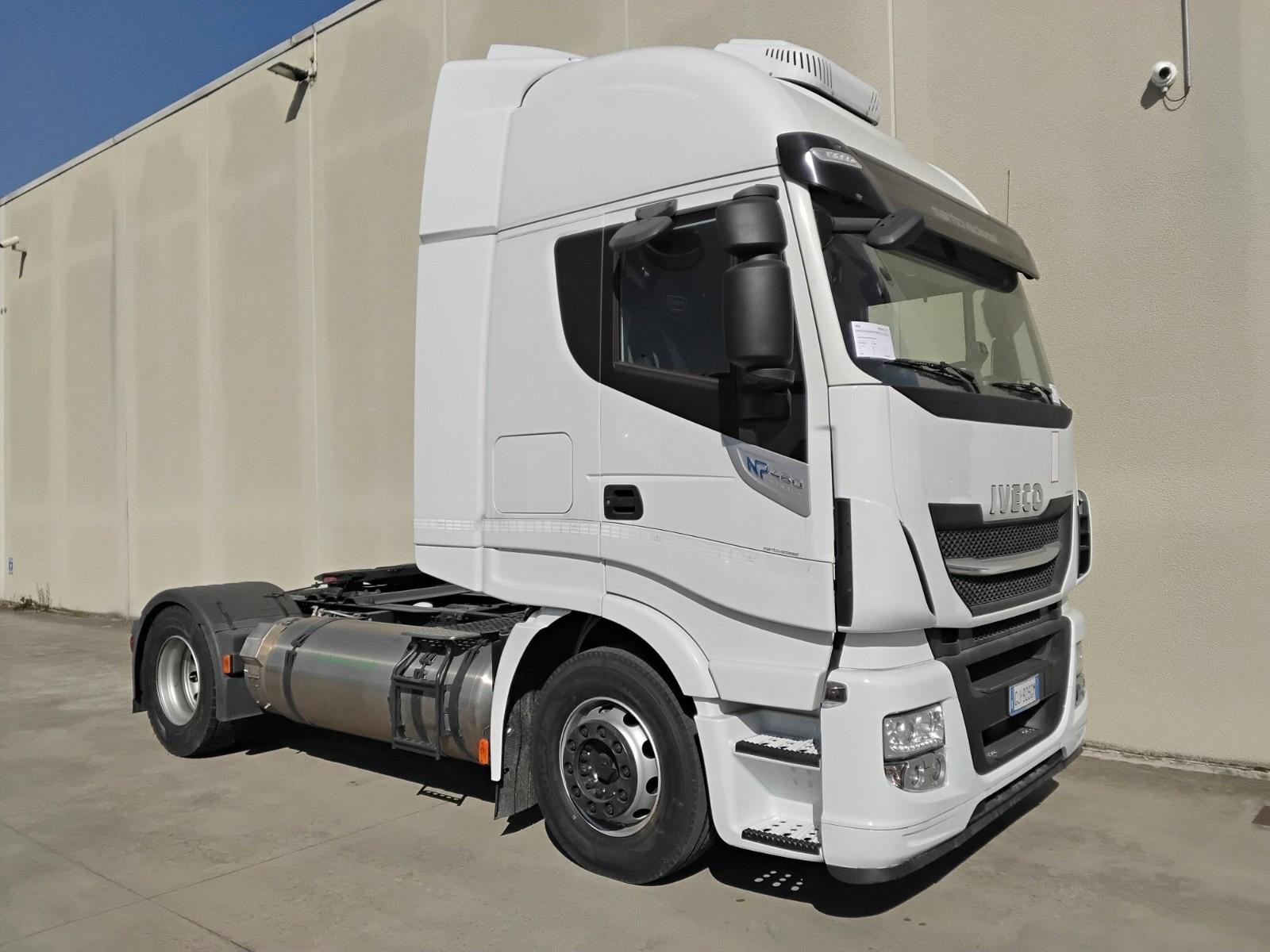 Iveco Stralis AS440S46 T/P LNG mit Erdgas ADR