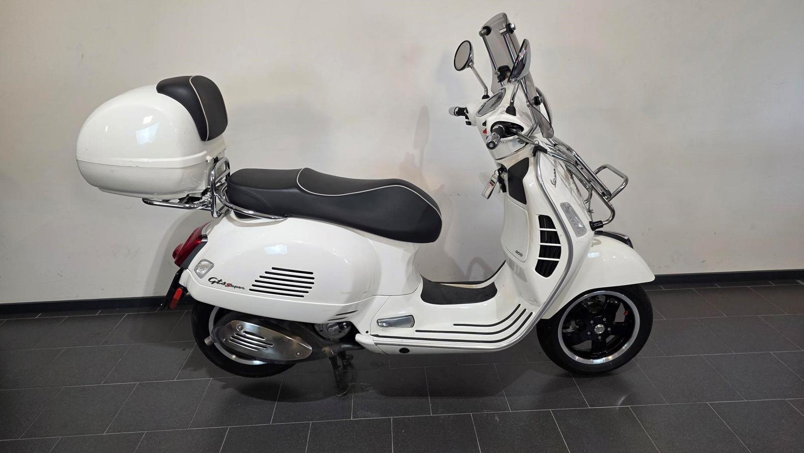 Vespa GTS 300 ABS - BITUBO Fahrwerk