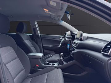 Hyundai TUCSON - 11