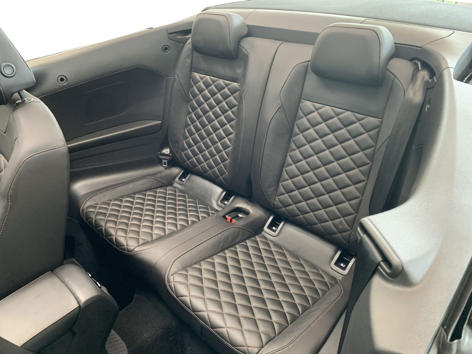 Volkswagen T-Roc - Bild 11