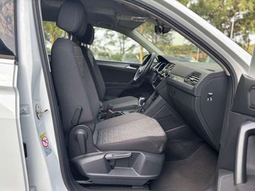 Volkswagen Tiguan - 8