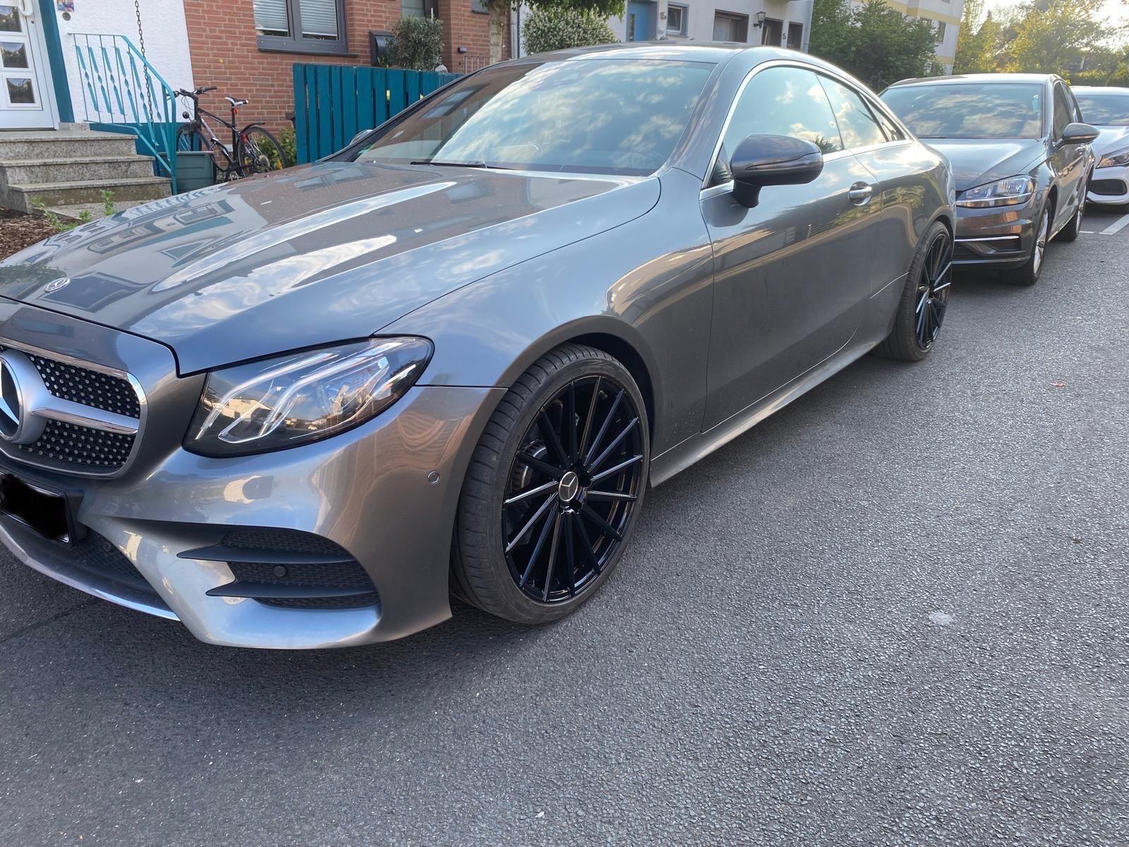 Mercedes-Benz E 200  Coupé AMG-Line LED Widescreen 