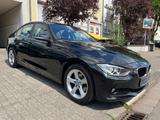 BMW 318 3 Limousine  Navi, Scheckheftgepflegt - gebrauchte BMW 318 aus dem Jahr 2014