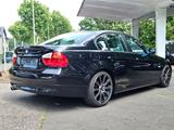 BMW 318 318i Limousine 8xReifen Tüv 11/2026 Klima - BMW in Frankfurt (Main): 2.8