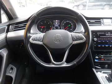Volkswagen Passat Variant - 9
