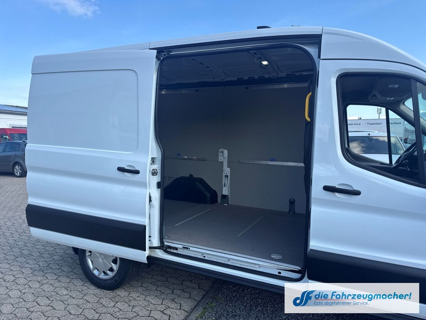 Fahrzeugabbildung Ford Transit Kasten 350 L2 Trend Klimaautom DAB Totwi