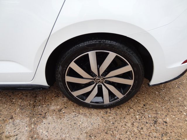Fahrzeugabbildung Volkswagen Touran/R-Line/Highline/1.Hd/Navi/59TKM/