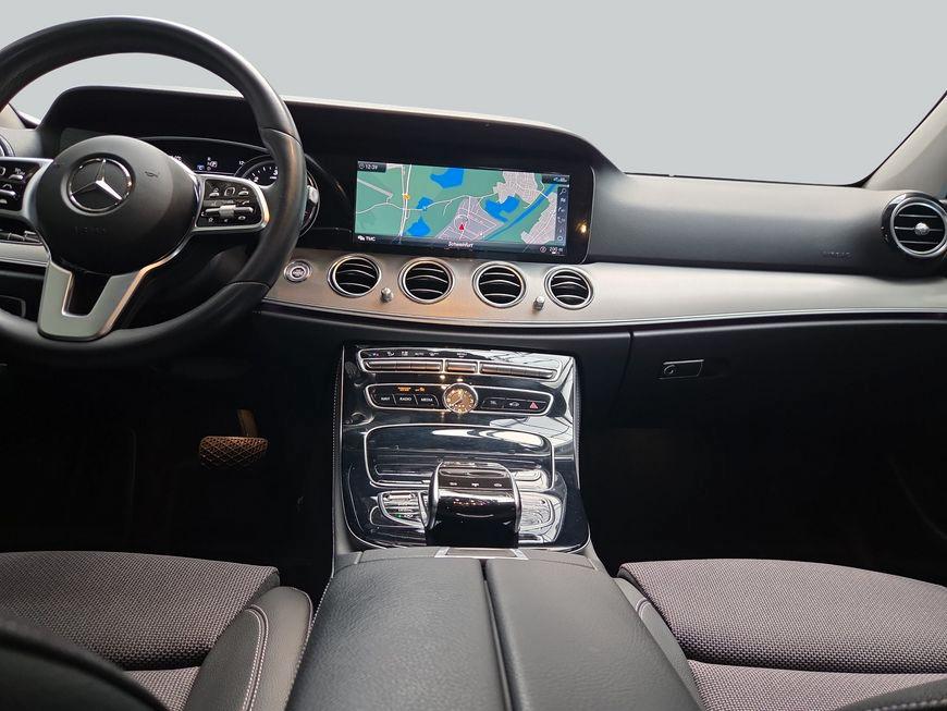 Mercedes-Benz E 220 d 4Matic T Avantgarde Multibeam Fahrassist