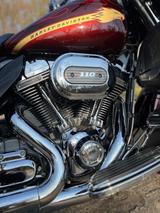 Harley-Davidson Street Glide CVO - HARLEY-DAVIDSON CVO STREET GLIDE