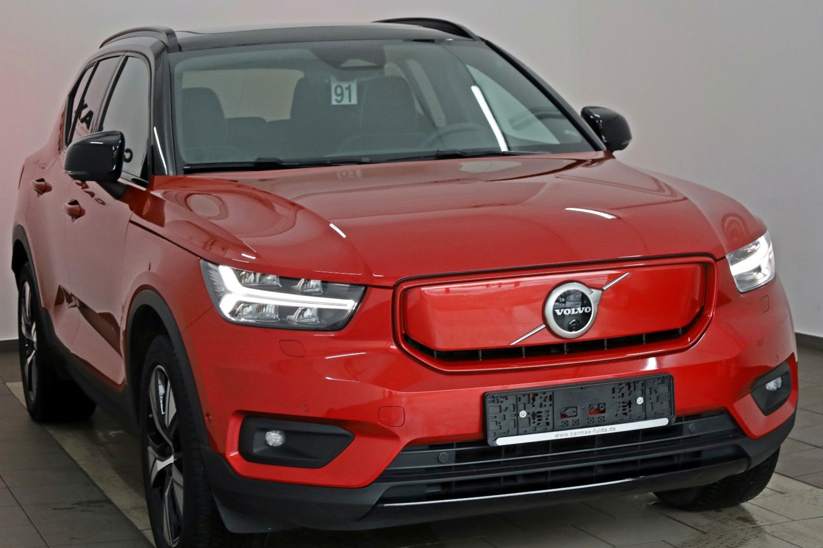 Fahrzeugabbildung Volvo XC40 Pro Twin P8 AWD,T.Leder,Navi,Panorama,AHK