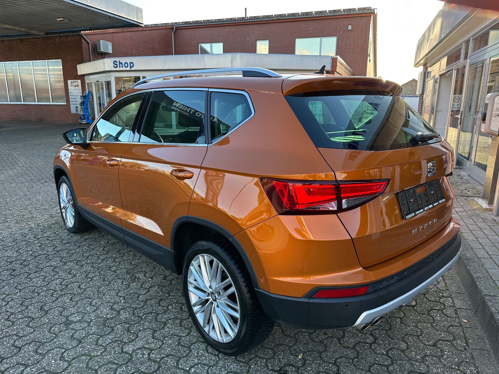 Fahrzeugabbildung SEAT Ateca 1.4 TSI ACT Xcellence Pano/AHK/LED/360°
