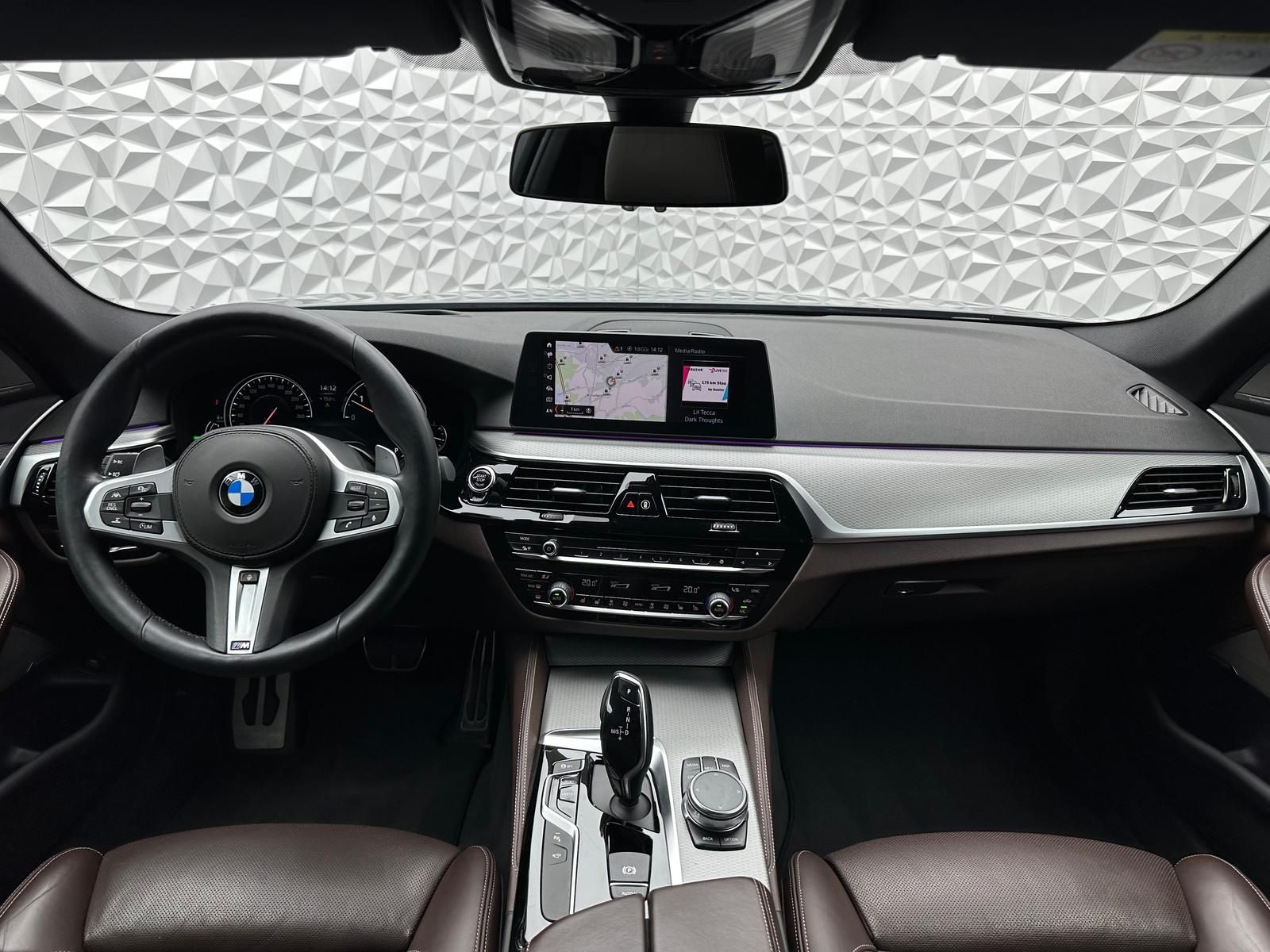 Fahrzeugabbildung BMW 540d XDR/M-PAKET/ACC/PANO/INTEGRAL/H&K/STHZ/360°