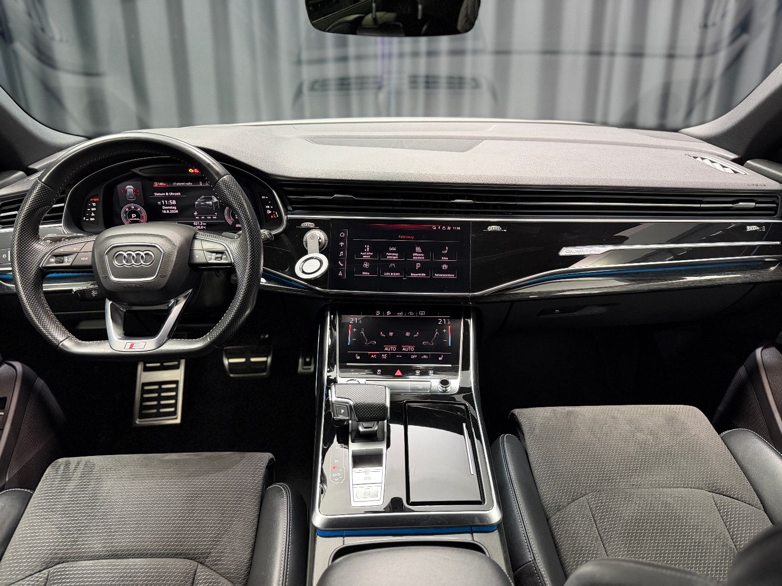 Fahrzeugabbildung Audi Q8 50 TDI quattro |MATRIX|AHK|LUFT