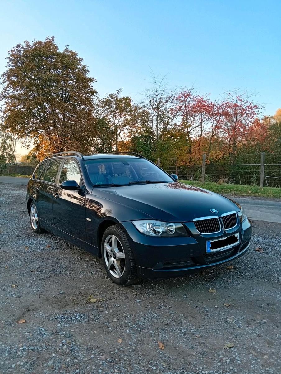 BMW 318, 2006