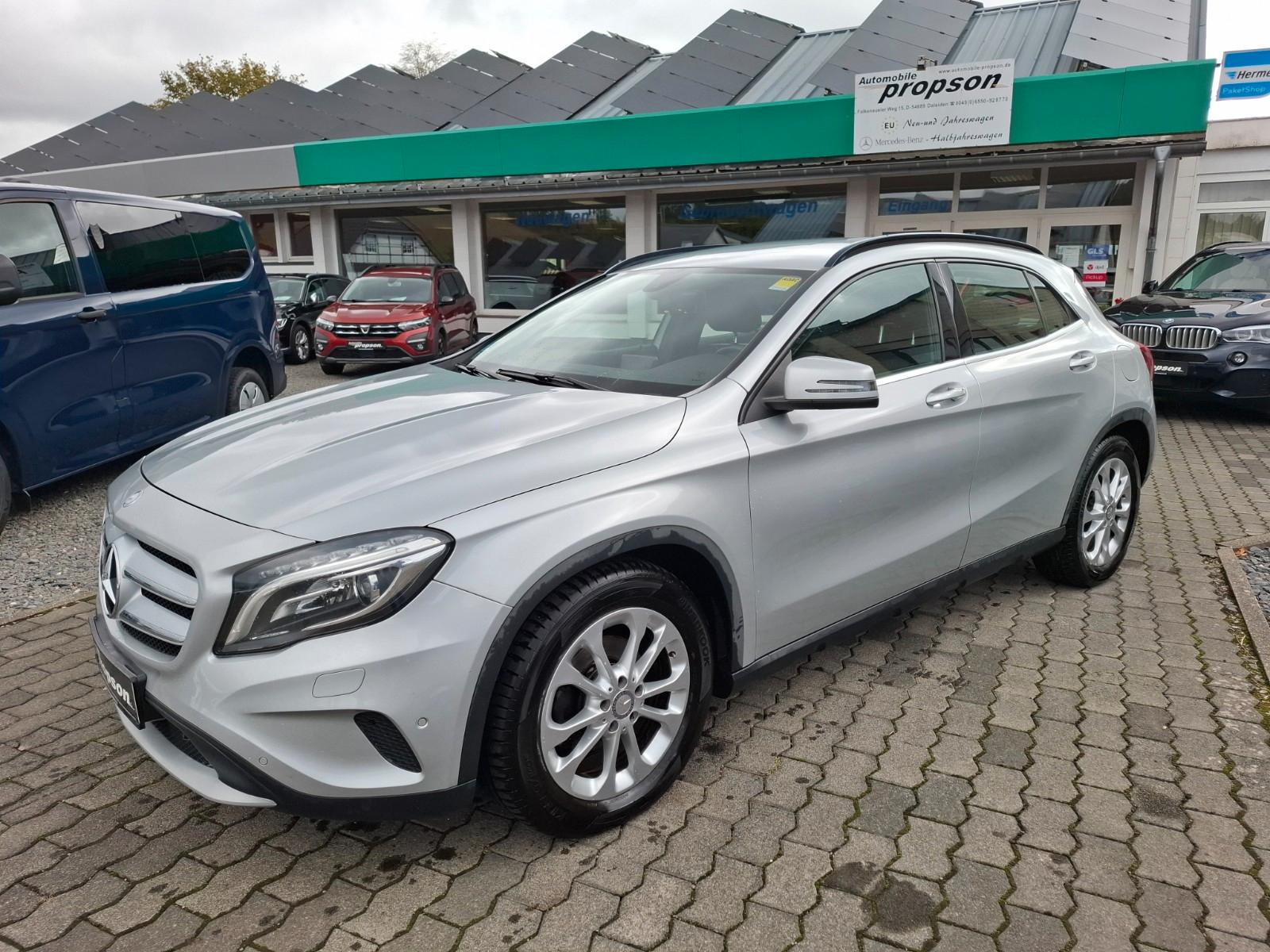 Mercedes-Benz GLA 200 d 4Matic XENON NAVI MEMORY