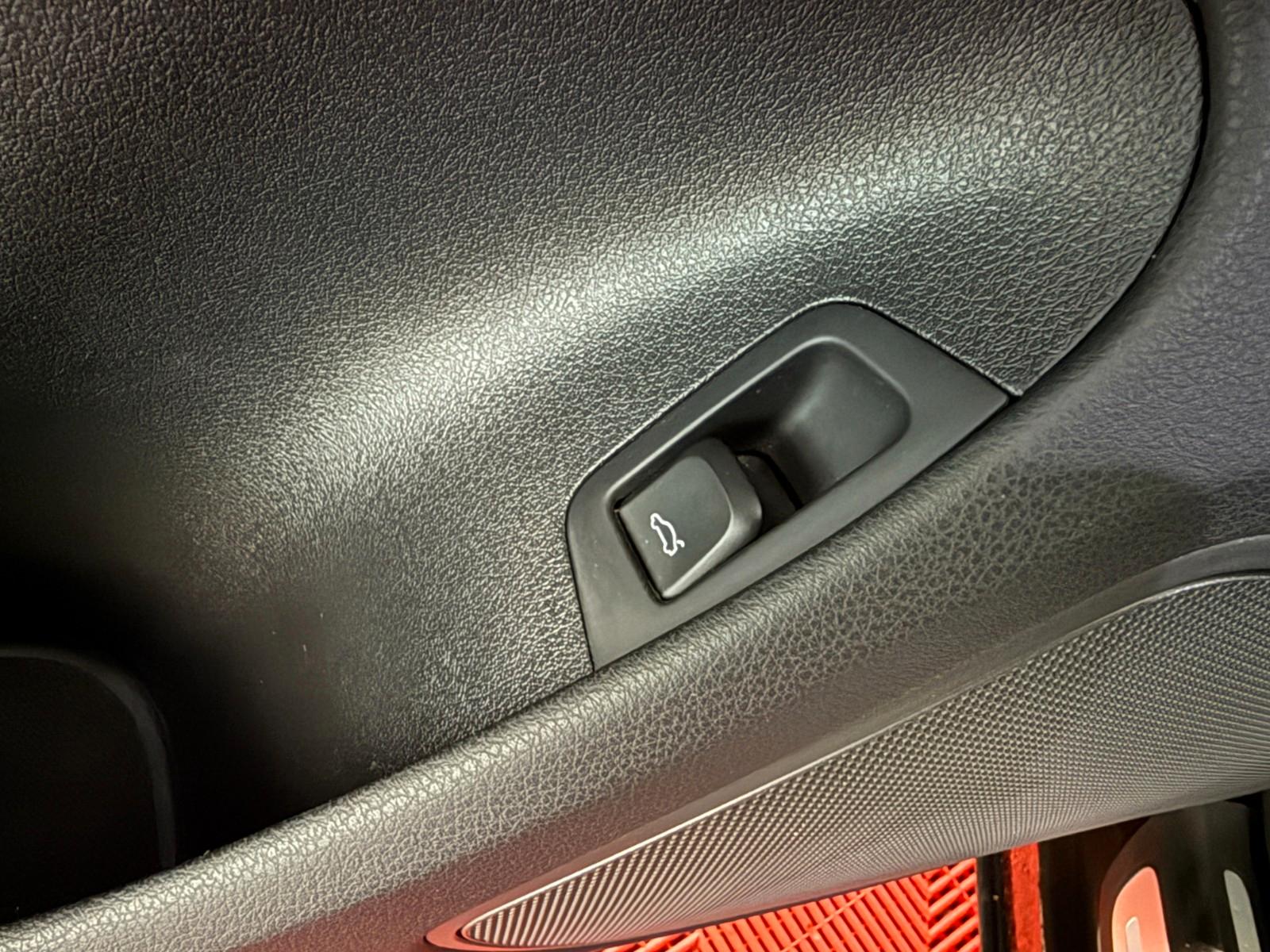 Audi Q3  S Line Sport  LED AHK  Navi