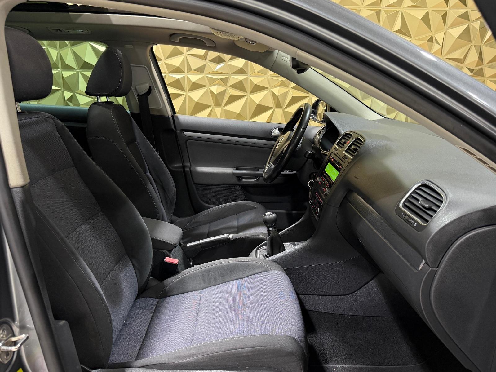 Volkswagen Golf 2011 — photo 20