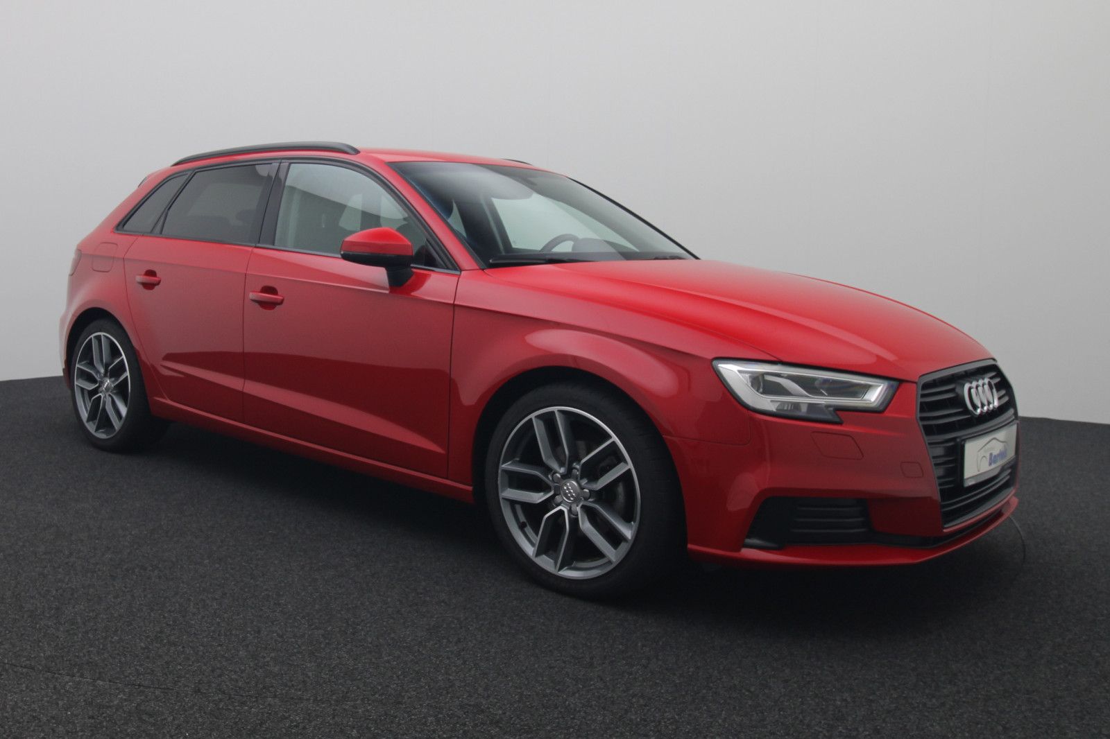Fahrzeugabbildung Audi A3 Sportback 35 TFSI sport Navi AHK LED