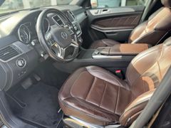 MERCEDES-BENZ GL 350 BlueTec 4Matic AMG/7-Sitzer/Panorama