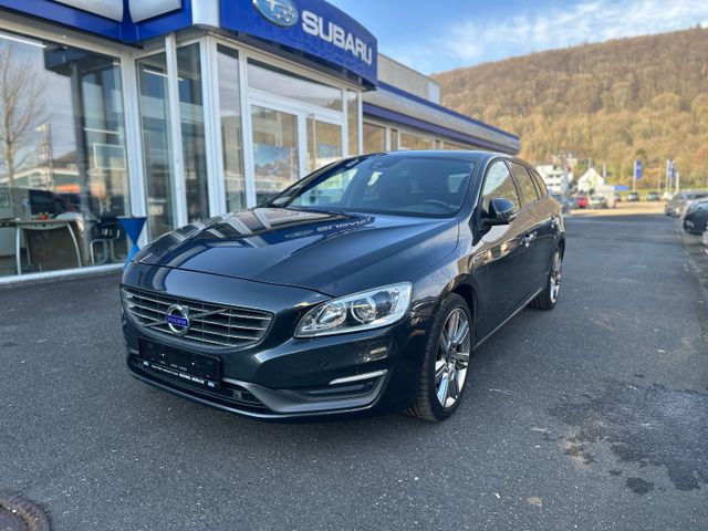 Volvo V60 2.0 D3 Business Edition *Schiebedach*Navi*