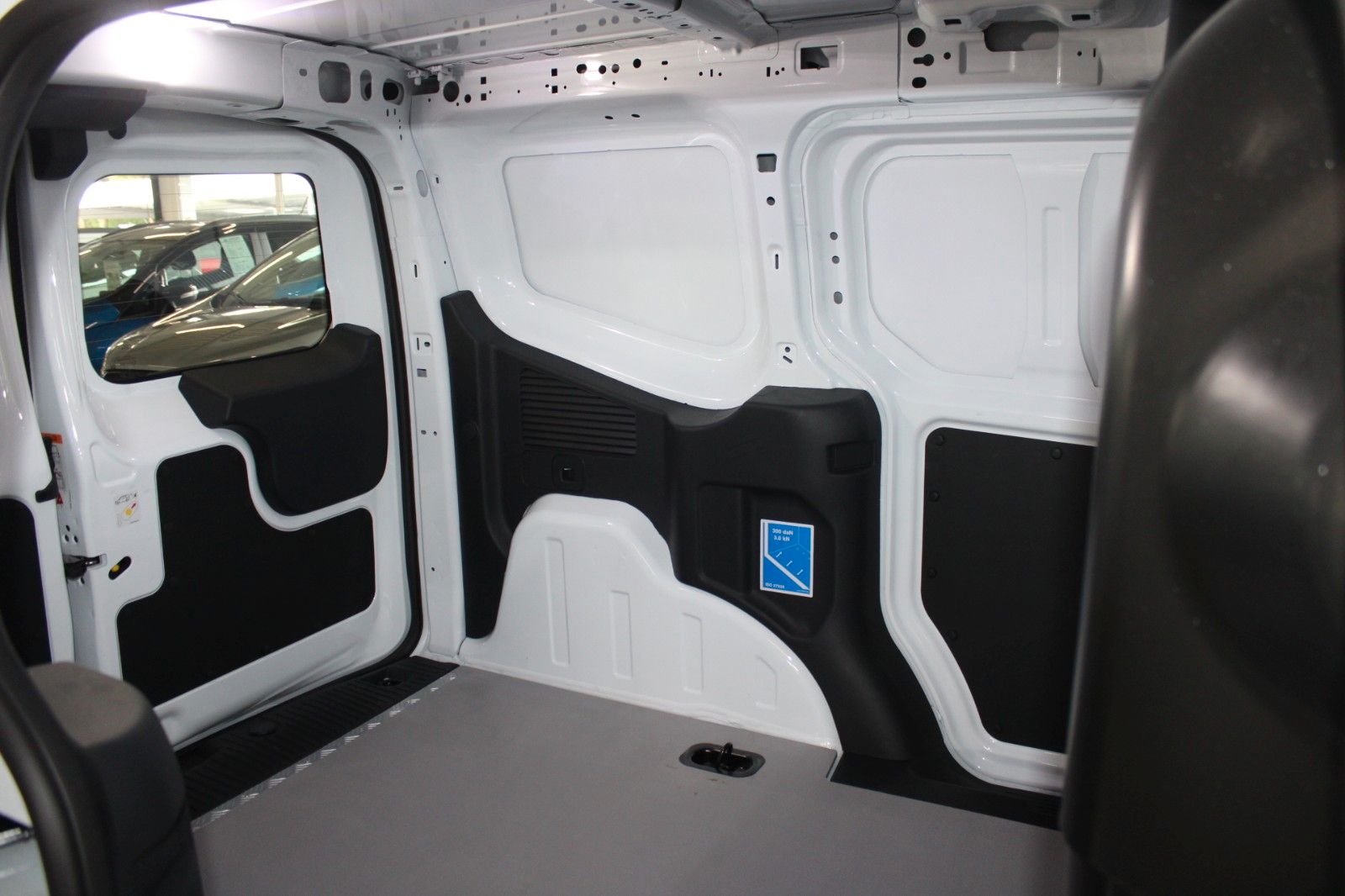 Fahrzeugabbildung Ford Transit Courier BEV TREND Klima Winter Fahrerass